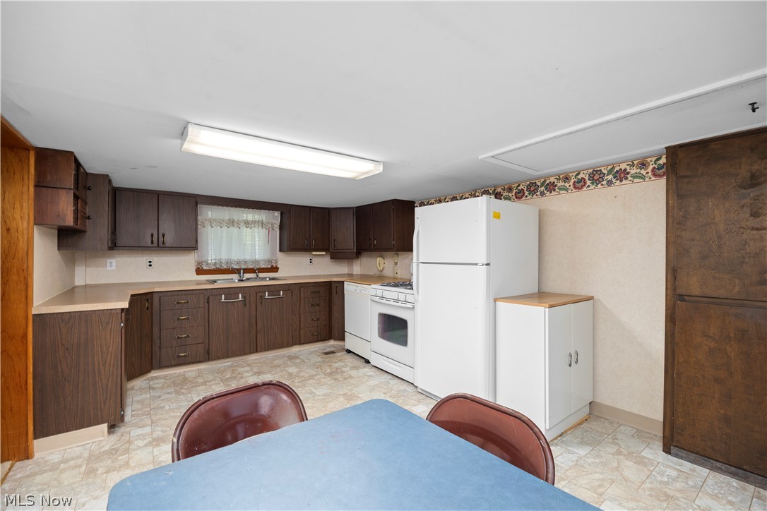 203 Annis Road South Amherst OH 44001