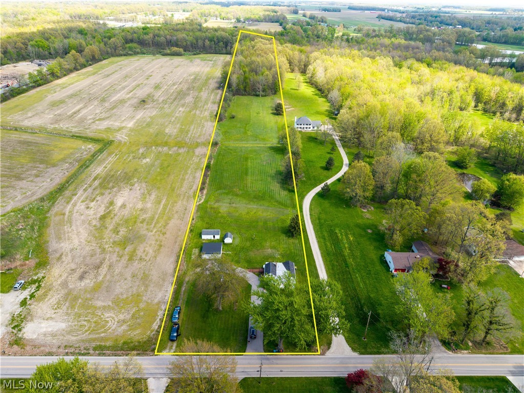 203 Annis Road South Amherst OH 44001