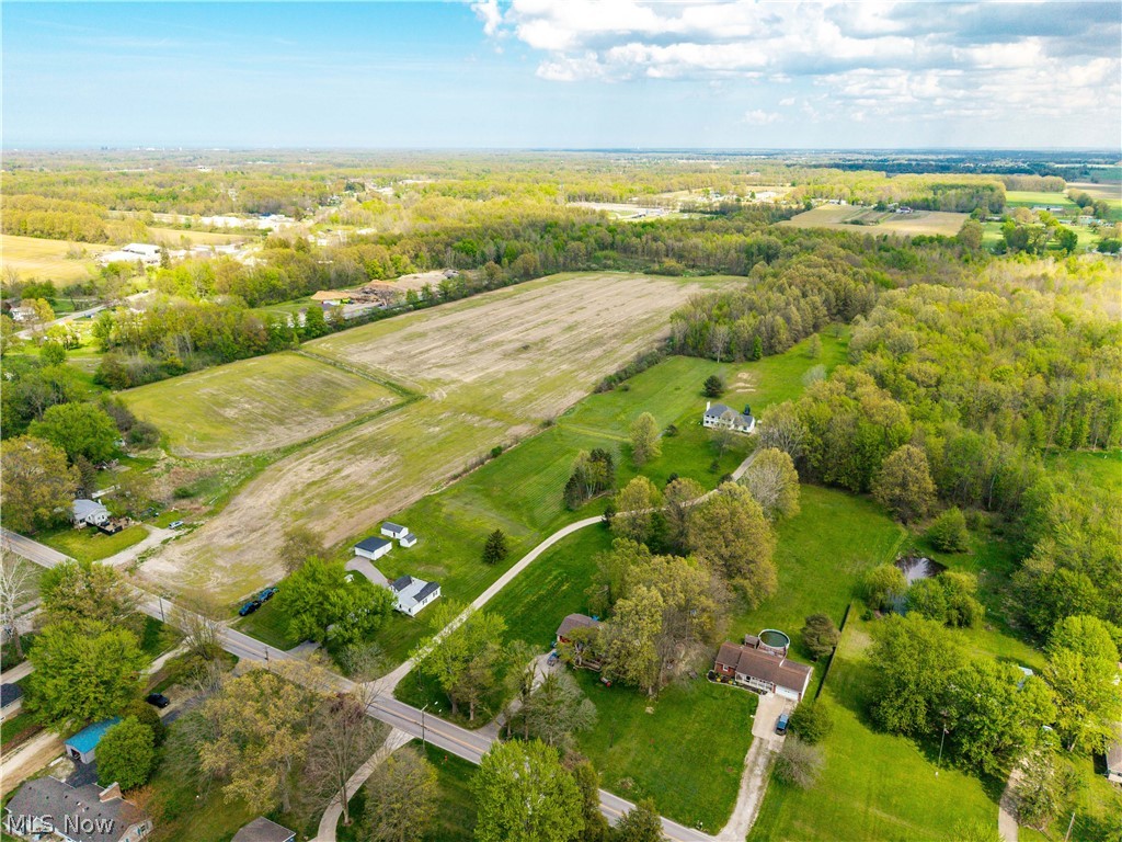 203 Annis Road South Amherst OH 44001