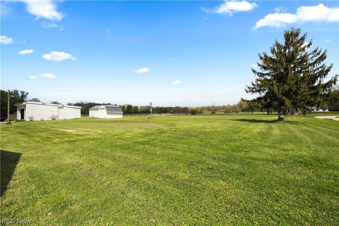 203 Annis Road South Amherst OH 44001