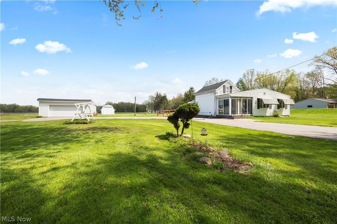 203 Annis Road South Amherst OH 44001