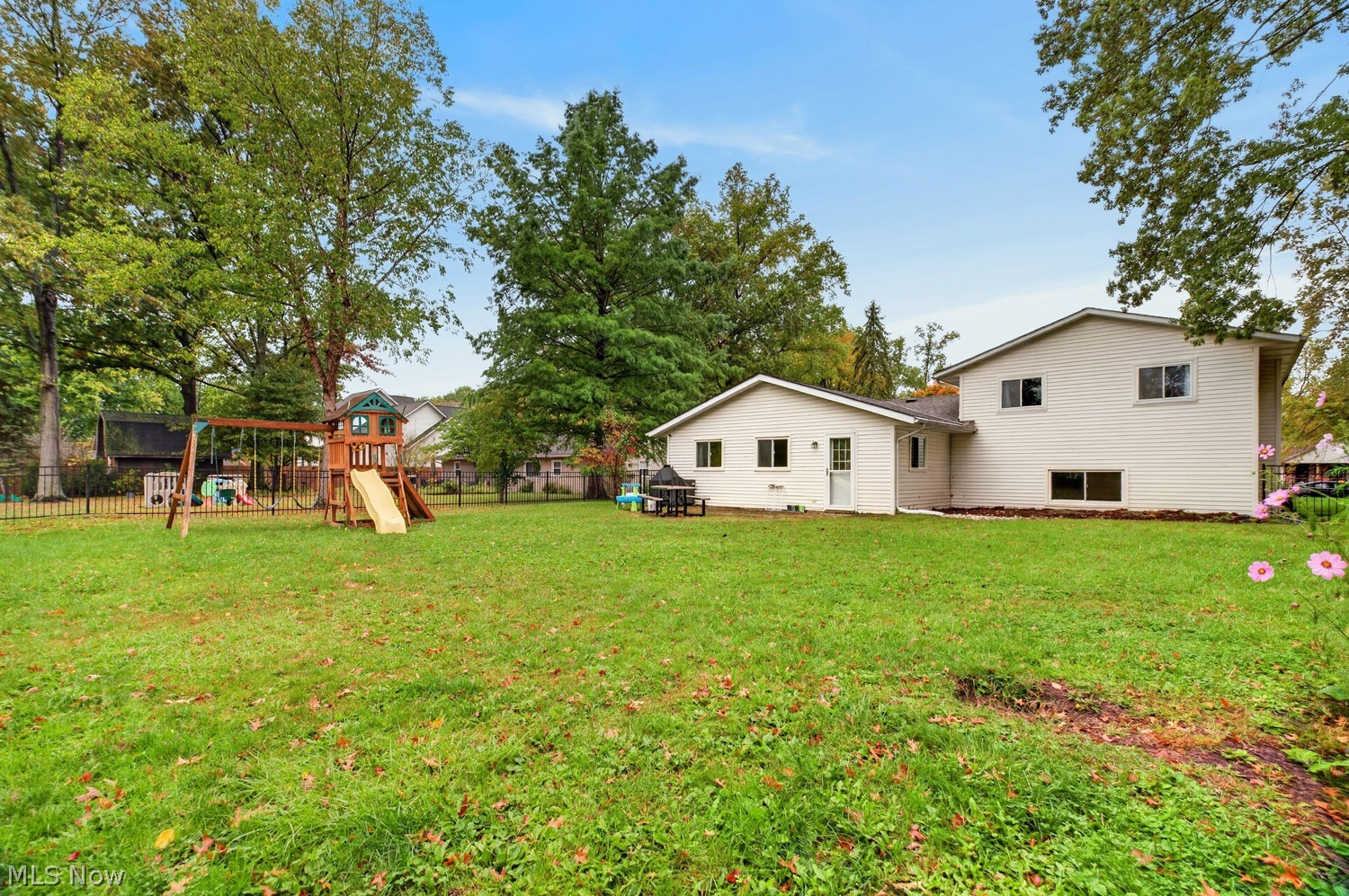 5430 Barkwood Drive Sheffield Village OH 44054