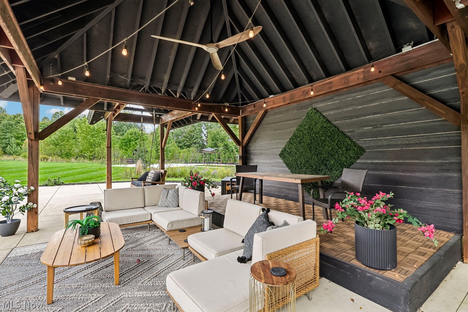 2245 Thoroughbred Drive Wadsworth OH 44281