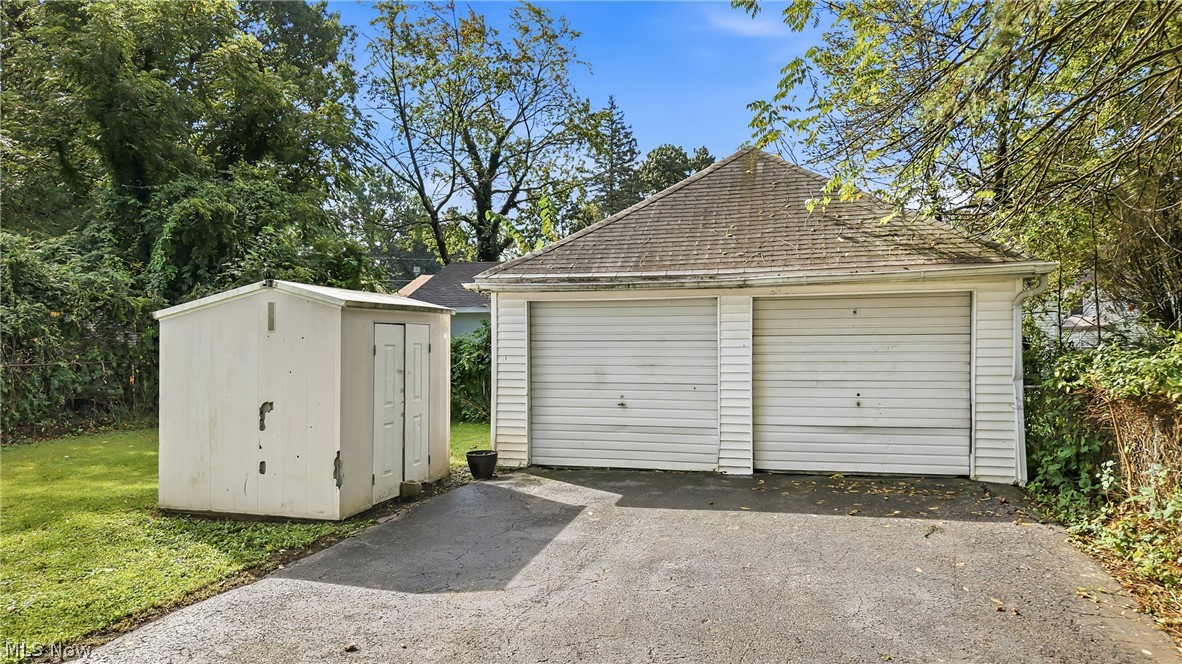 1669 Weston Avenue Youngstown OH 44514
