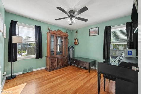 6607 Kenneth Avenue Parma OH 44129