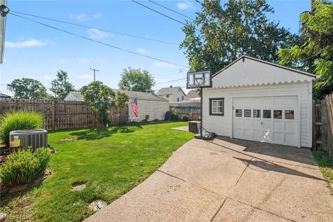 6607 Kenneth Avenue Parma OH 44129