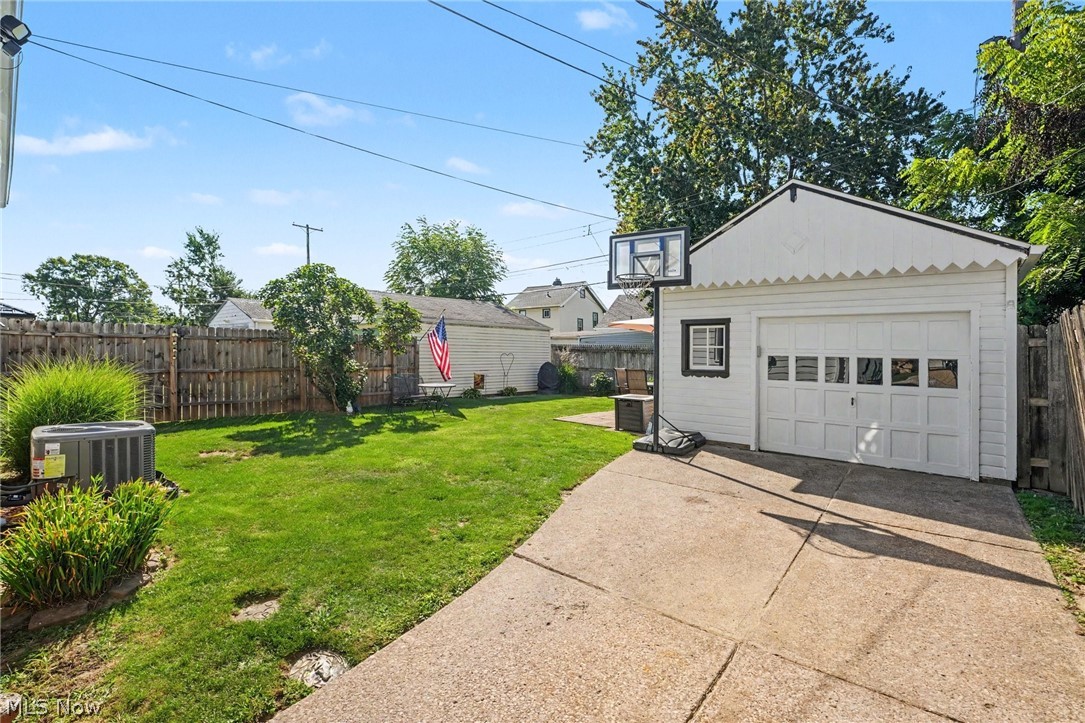 6607 Kenneth Avenue Parma OH 44129