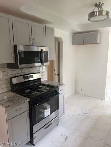 3698 Strandhill Road Shaker Heights OH 44122
