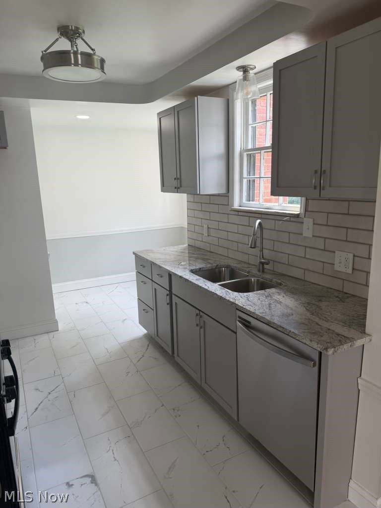 3698 Strandhill Road Shaker Heights OH 44122