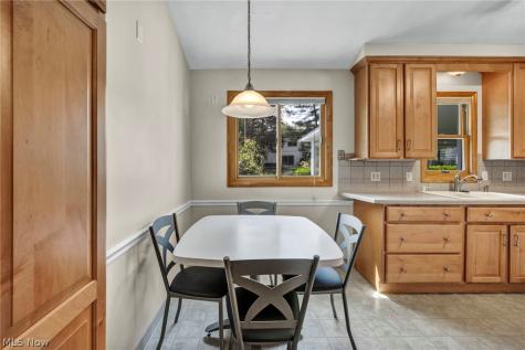 1994 Aldersgate Drive Lyndhurst OH 44124