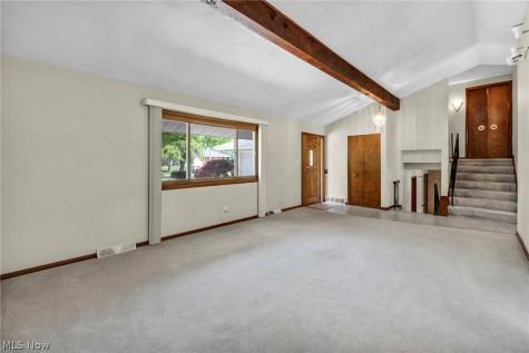 1994 Aldersgate Drive Lyndhurst OH 44124
