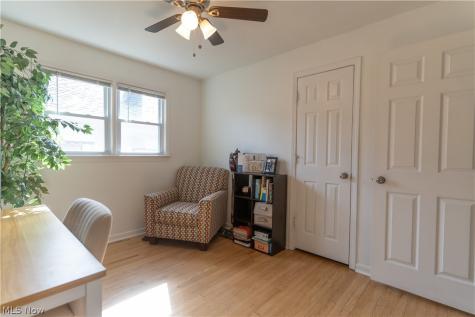 3003 Park Drive Parma OH 44134