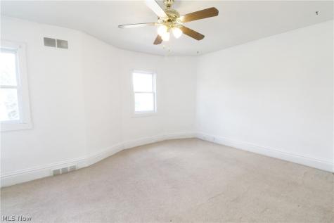 1302 Oregon Avenue Steubenville OH 43952