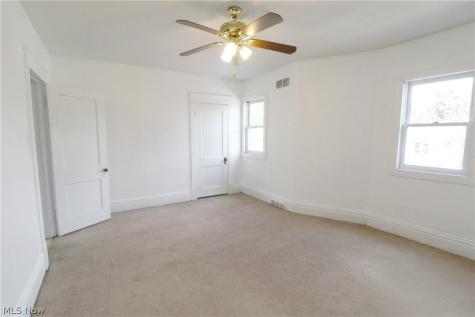 1302 Oregon Avenue Steubenville OH 43952