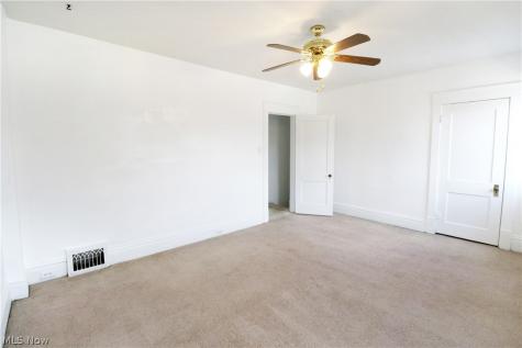 1302 Oregon Avenue Steubenville OH 43952