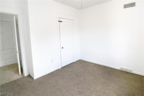 1302 Oregon Avenue Steubenville OH 43952