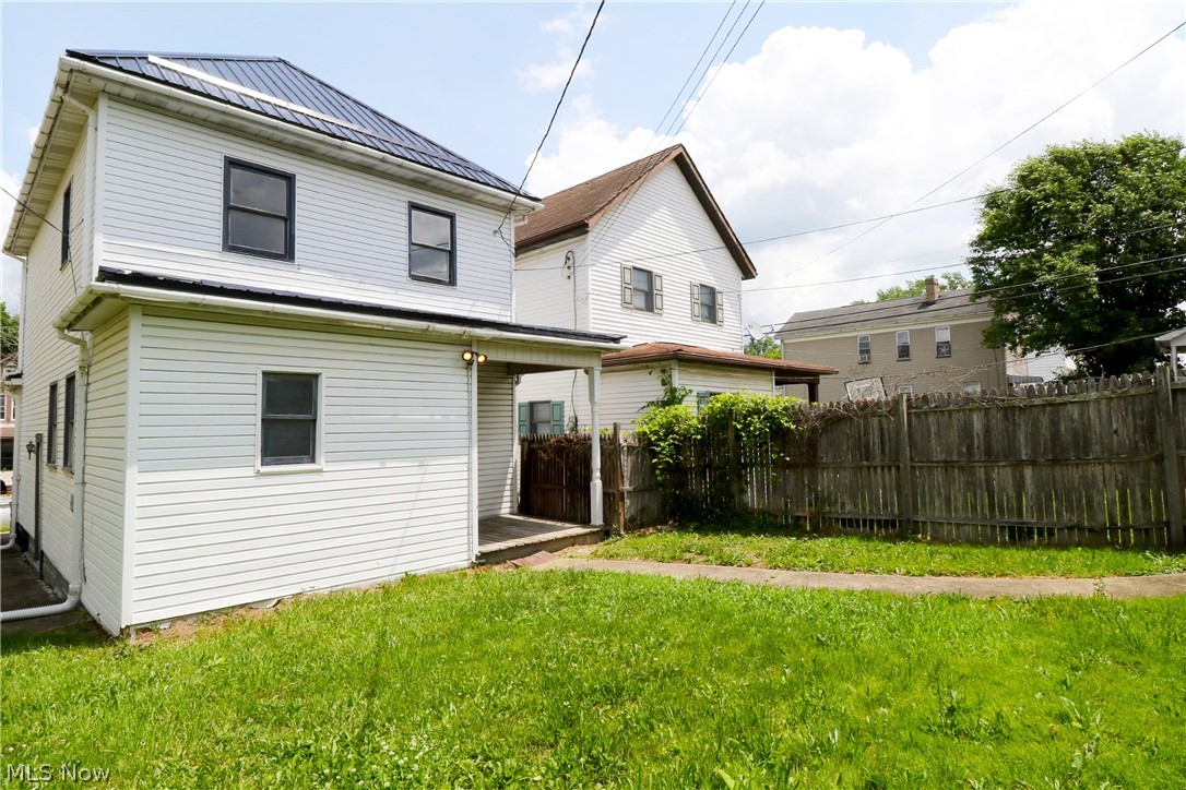 1302 Oregon Avenue Steubenville OH 43952