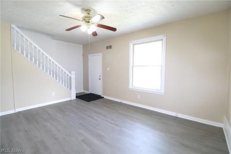 1302 Oregon Avenue Steubenville OH 43952