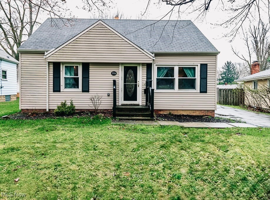 316 W Glendale Street Bedford OH 44146