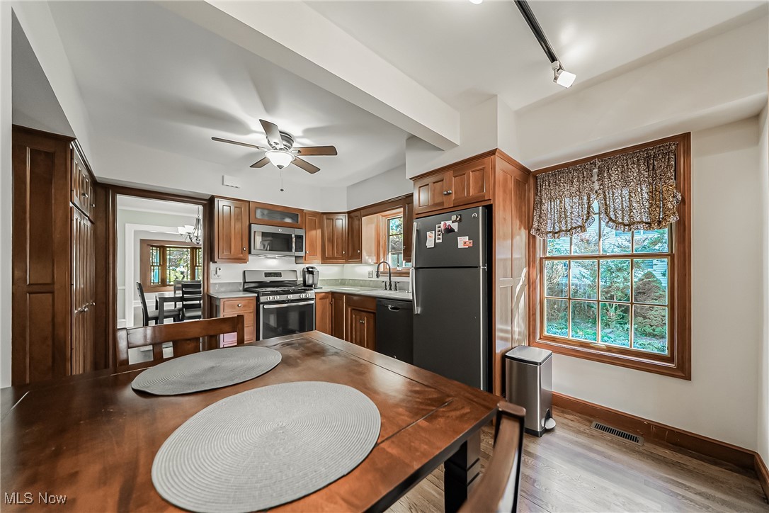 21307 Lake Road Rocky River OH 44116