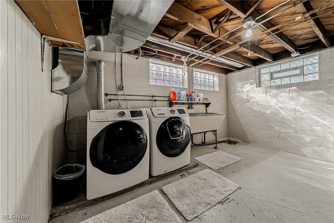 21307 Lake Road Rocky River OH 44116