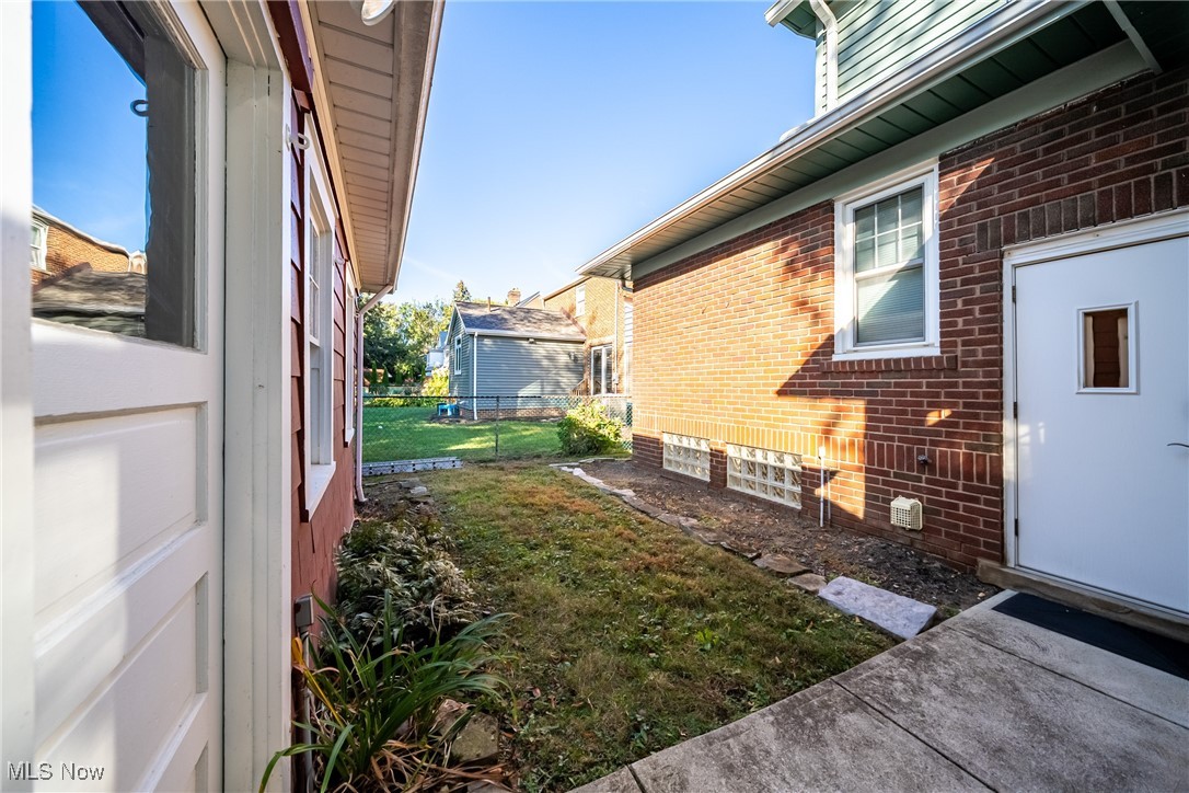 21307 Lake Road Rocky River OH 44116