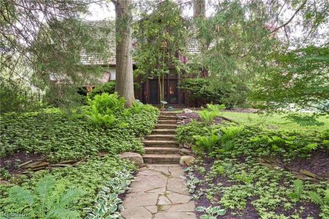 69 E Fairlawn Boulevard Akron OH 44313
