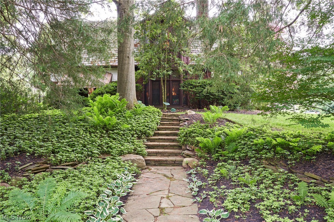 69 E Fairlawn Boulevard Akron OH 44313