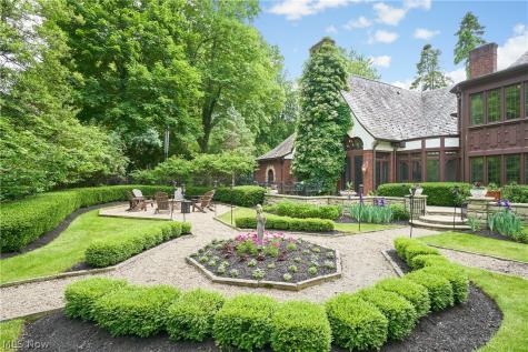 69 E Fairlawn Boulevard Akron OH 44313