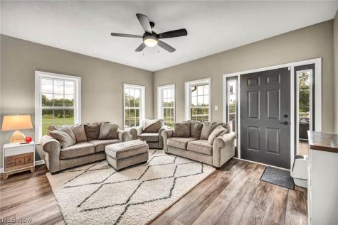 5166 Rolling Ridge Drive Seville OH 44273