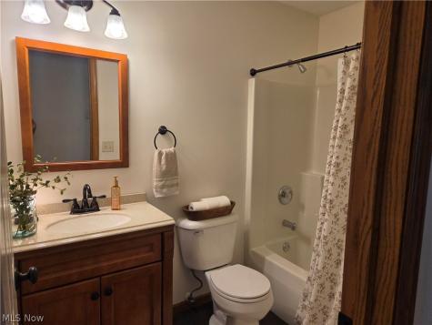 578 Parkside Reserve Street Wellington OH 44090