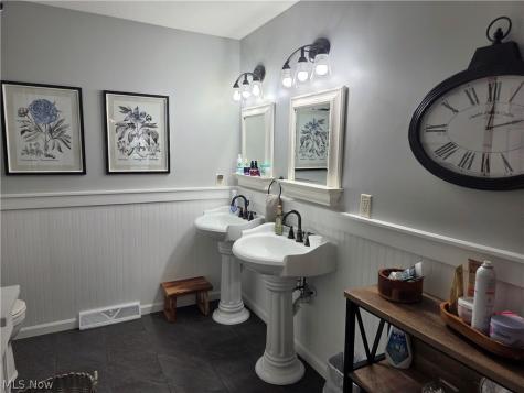 578 Parkside Reserve Street Wellington OH 44090