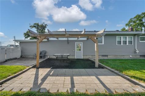 5208 Hayes Avenue Sandusky OH 44870