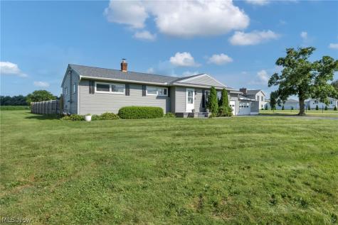 5208 Hayes Avenue Sandusky OH 44870