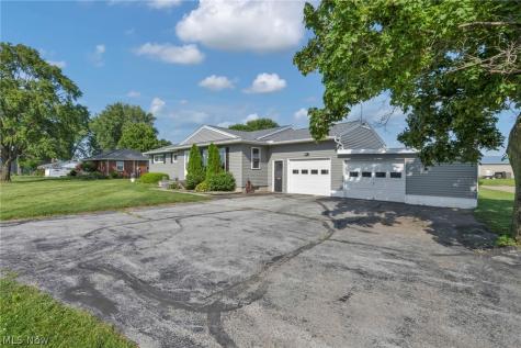 5208 Hayes Avenue Sandusky OH 44870