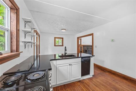 1487 Maplegrove Road South Euclid OH 44121