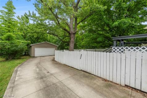 1487 Maplegrove Road South Euclid OH 44121