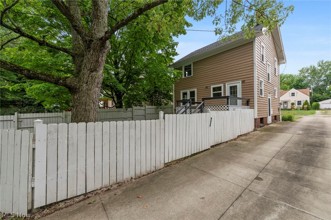 1487 Maplegrove Road South Euclid OH 44121