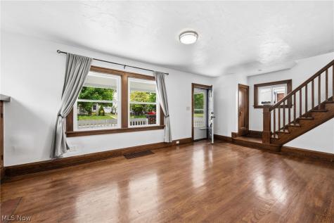 1487 Maplegrove Road South Euclid OH 44121
