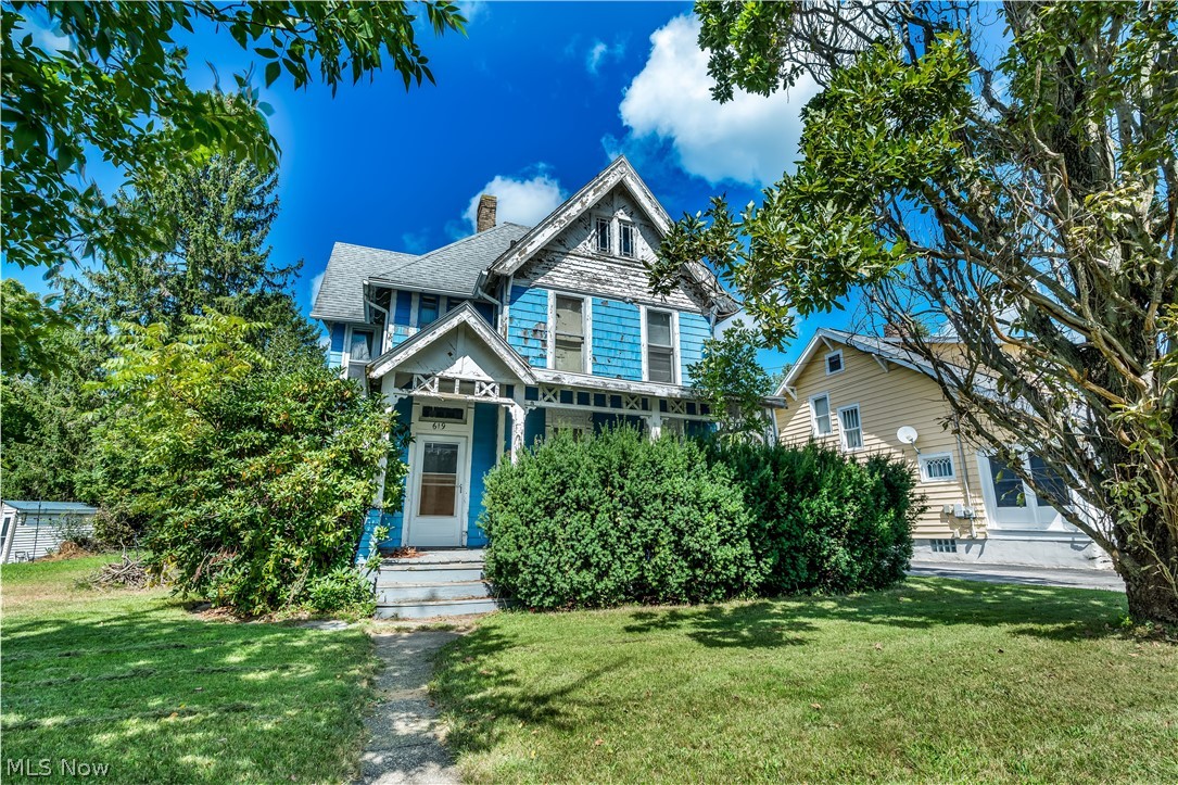 619 W Main Street Geneva OH 44041