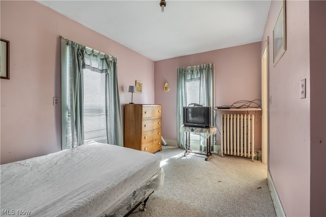 619 W Main Street Geneva OH 44041