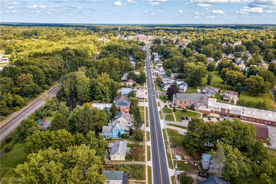 619 W Main Street Geneva OH 44041