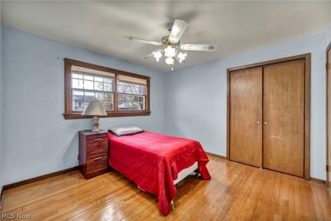 7504 Skylark Drive Parma OH 44130