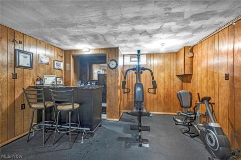 7504 Skylark Drive Parma OH 44130