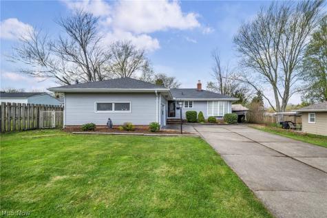 7504 Skylark Drive Parma OH 44130
