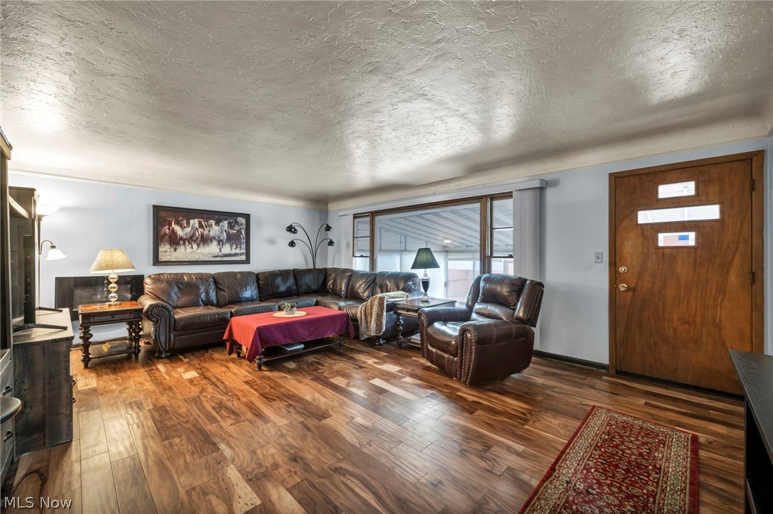7504 Skylark Drive Parma OH 44130