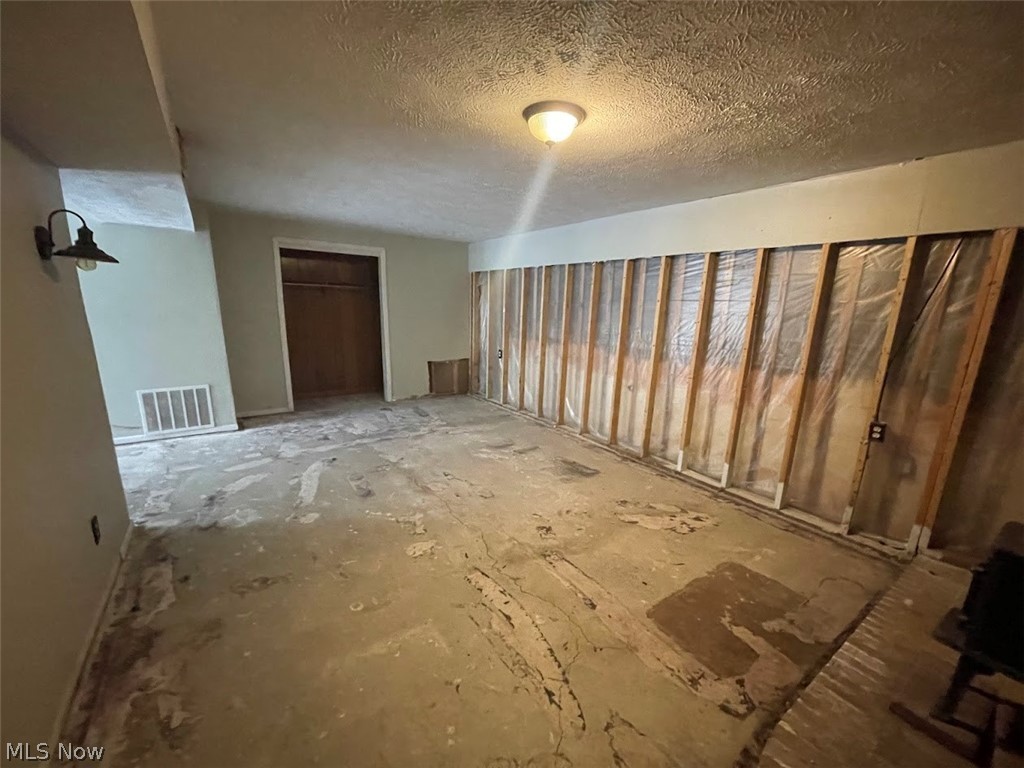 330 Walnut Hills Drive Zanesville OH 43701