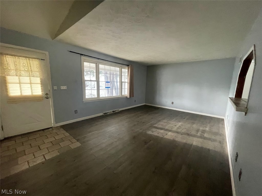 330 Walnut Hills Drive Zanesville OH 43701