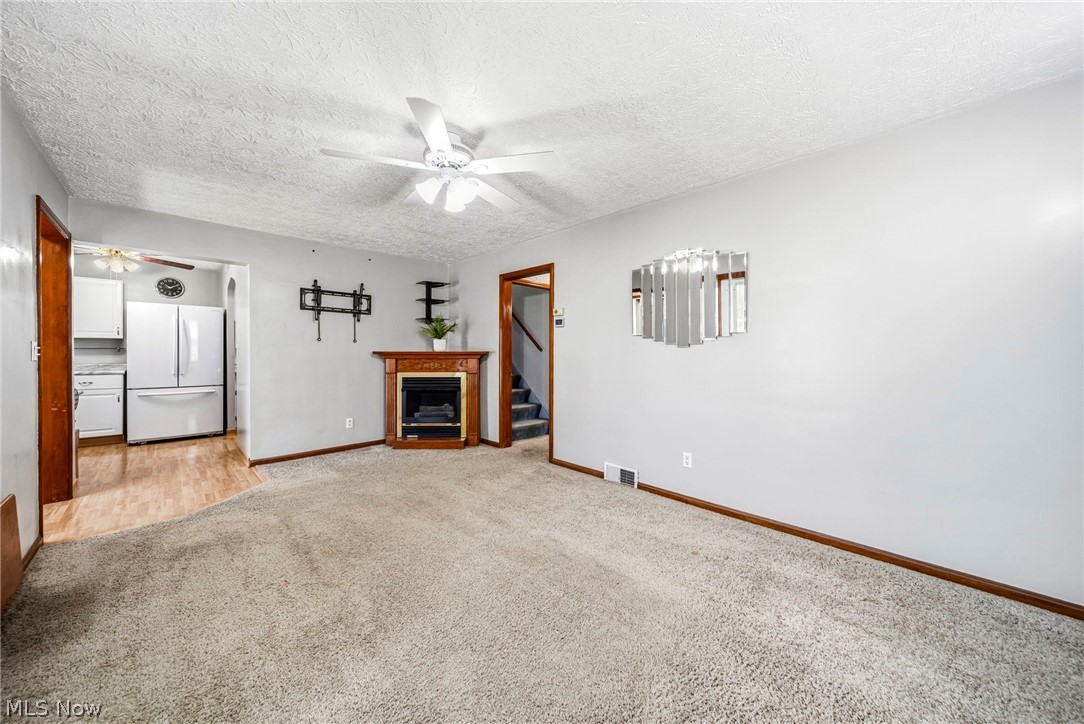 285 E 327th Willowick OH 44095
