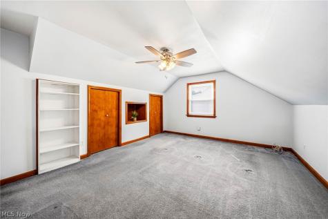 285 E 327th Willowick OH 44095